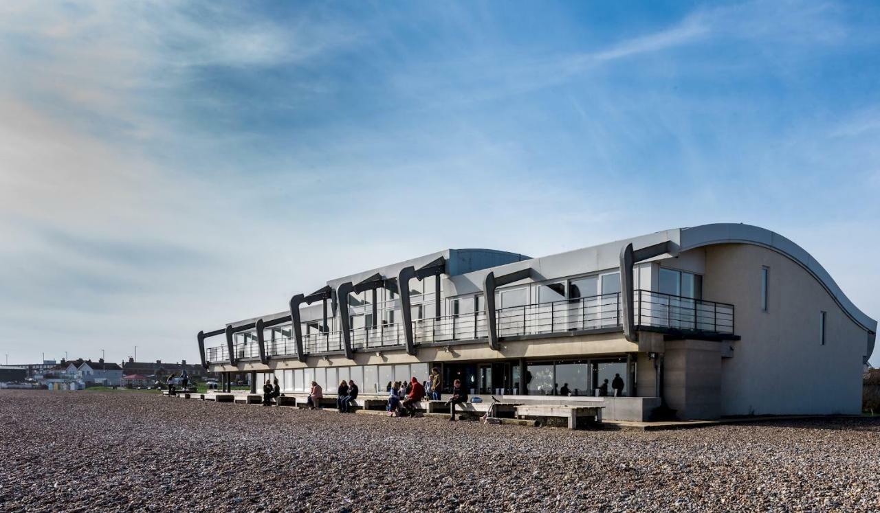 Lancing Beach Apartment. Kültér fotó